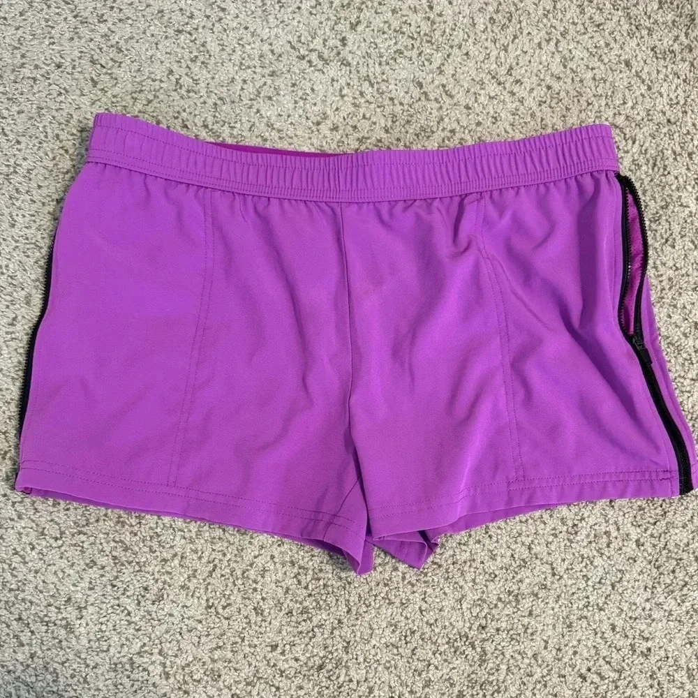 Fabletics shorts with zipper pockets size xl